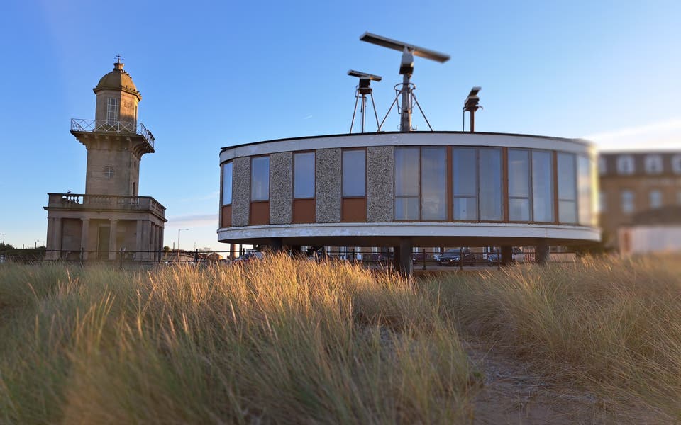 Space Age Radar training station up for auction for £50k
