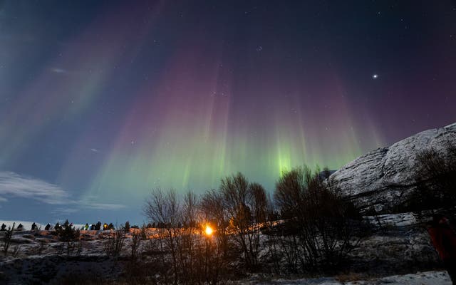 Hunting the Northern Lights with a professional aurora chaser