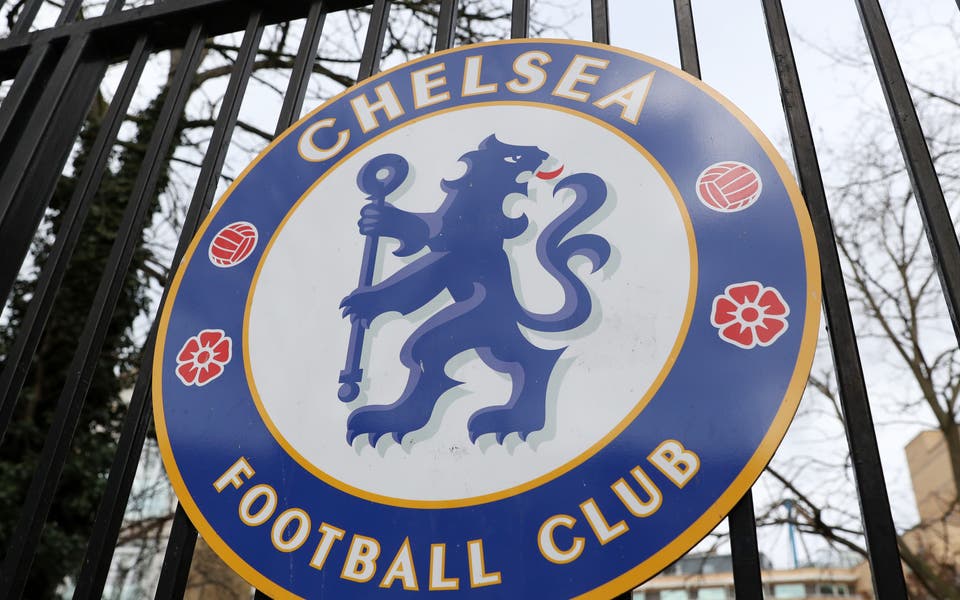 Chelsea set to seal midfielder transfer after Stamford Bridge visit 