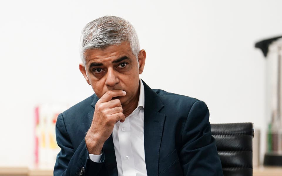 Threat to strip Sadiq Khan of planning powers in review of London plan