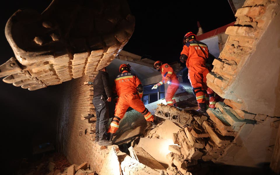 Earthquake leaves at least 126 people dead in northwestern China 